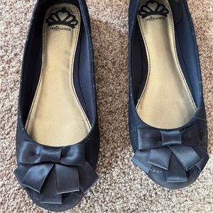 New without tags Fergalicious flat